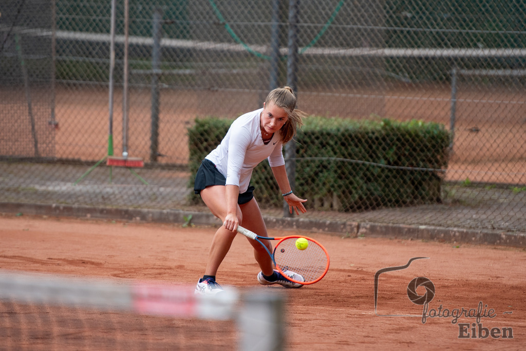 Tennis Wiefelstede Frauen | Tennis Wiefelstede Frauen am 09.06.2024 in Wiefelstede (Am Breeden), Photo: Philip Eiben 2024 - Realisiert mit Pictrs.com