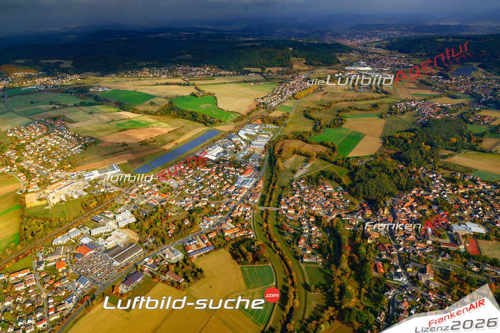 Das Luftbild der Stadt Kueps wurde 2018 vom Flugzeug heraus erstellt (keine Drohne) Aufnahmehöhe ca.400 Meter- hohe Auflösung für beste Druck-Qualität
