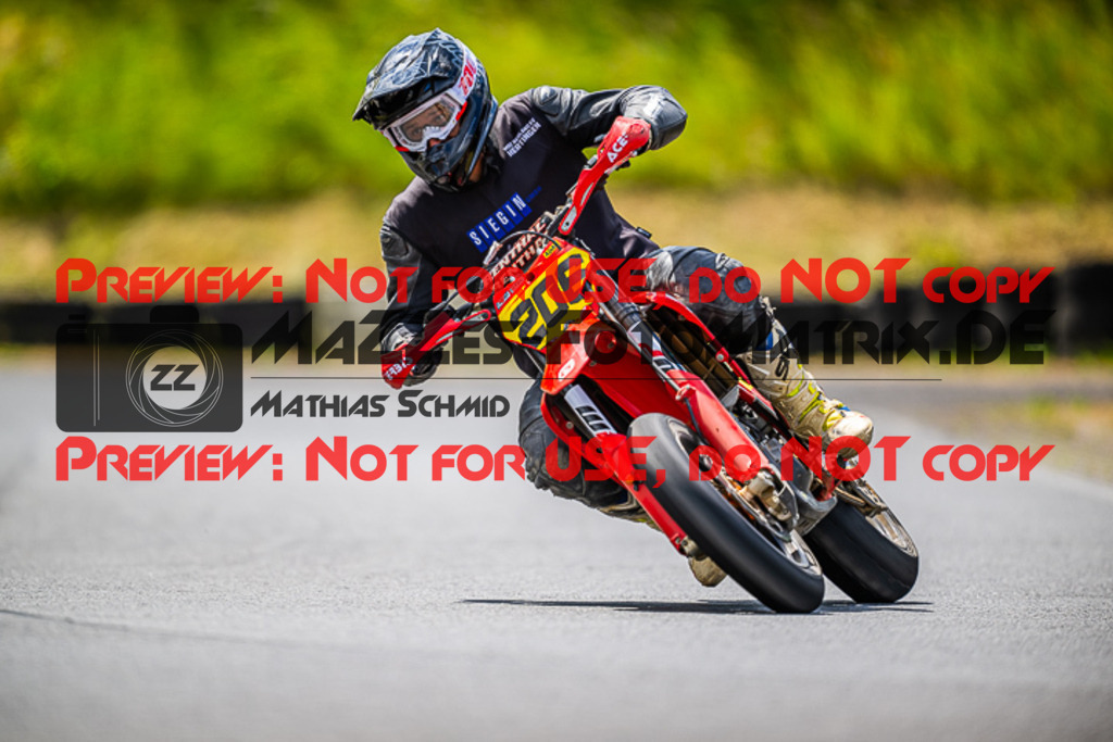 MaZZes_FotoMatrix_220528_0993 | Fotograf Mathias Schmid
Sportfotograf,
Eventfotograf,
Hochzeitsfotograf,
Portraitfotograf