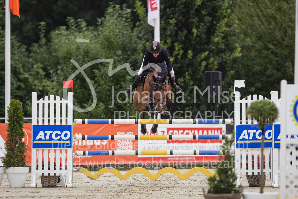 230730_BHO_M2-Spr_1-417 | Deine schönsten Turniermomente als professionelle Fotos! Entdecke hochwertige Pferdesport-Fotografie im Online-Shop. Jetzt Fotos finden & bestellen!