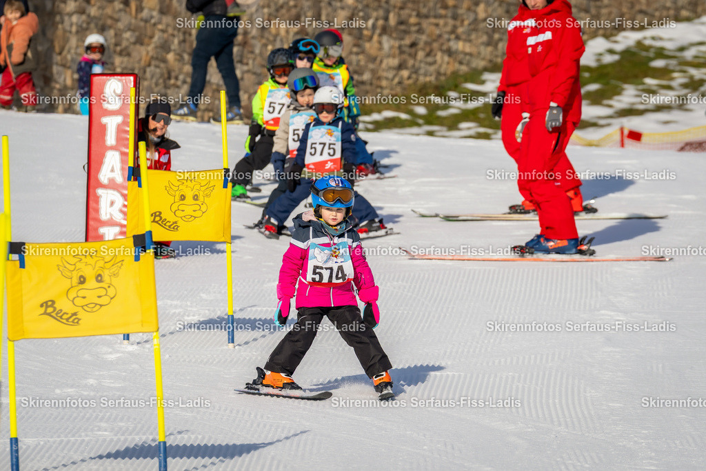 SRF_12.12.2025 0163 | SRF_12.12.2025 0163 - Realisiert mit Pictrs.com