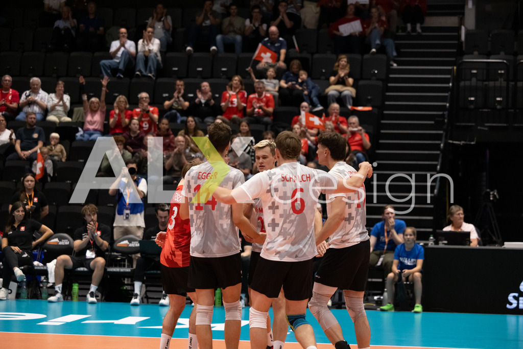 Luxembourg v Switzerland - CEV European League Men | KRIENS, SWITZERLAND - JUNE 12: Team of Switzerland during the CEV European League match between Luxembourg and Switzerland at Pilatus Arena on June 12, 2026 in Kriens, Switzerland. - Realisiert mit Pictrs.com