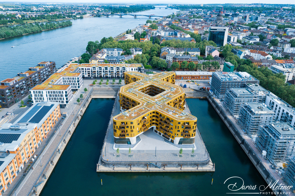 Der Zollhafen in Mainz | Seit 2012 entsteht auf dem Areal des ehemaligen Mainzer Zollhafens ein neues Wohngebiet.