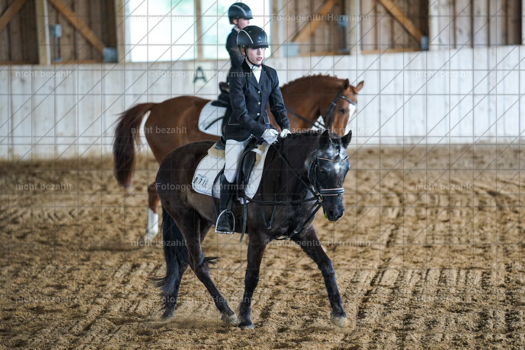 20230518-FAH03543 | Frühjahrsturnier, landberg am Lech, 2023, Reitclub Landsberg, Turnierbilder, Fotos Turnier Landsberg, Fotoagentur Herrmann, Turnierfotografen Bayern, reitsport Fotograf, Pferde Fotograf
