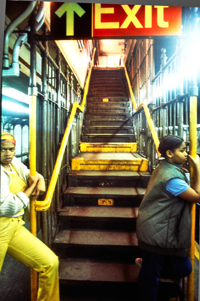 04USA_NYC_sreet_1980_9771 | Beegebilder online. 
BIldarchiv von Beege Fotodesign mit ausgewählten Werken, die sich besonders gut für die Dekoration Ihrer Räume oder Wände eignen. 