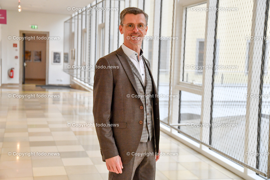 Pressekonferenz MFG Oesterreich_ Migrationsflut stoppen _ JETZT_ 01.12.2022-10 | 01.12.2022, Presseclub Linz, AUT, Pressekonferenz MFG Oesterreich, Migrationsflut stoppen – JETZT, im Bild Joachim Aigner (MFG, Labg.)