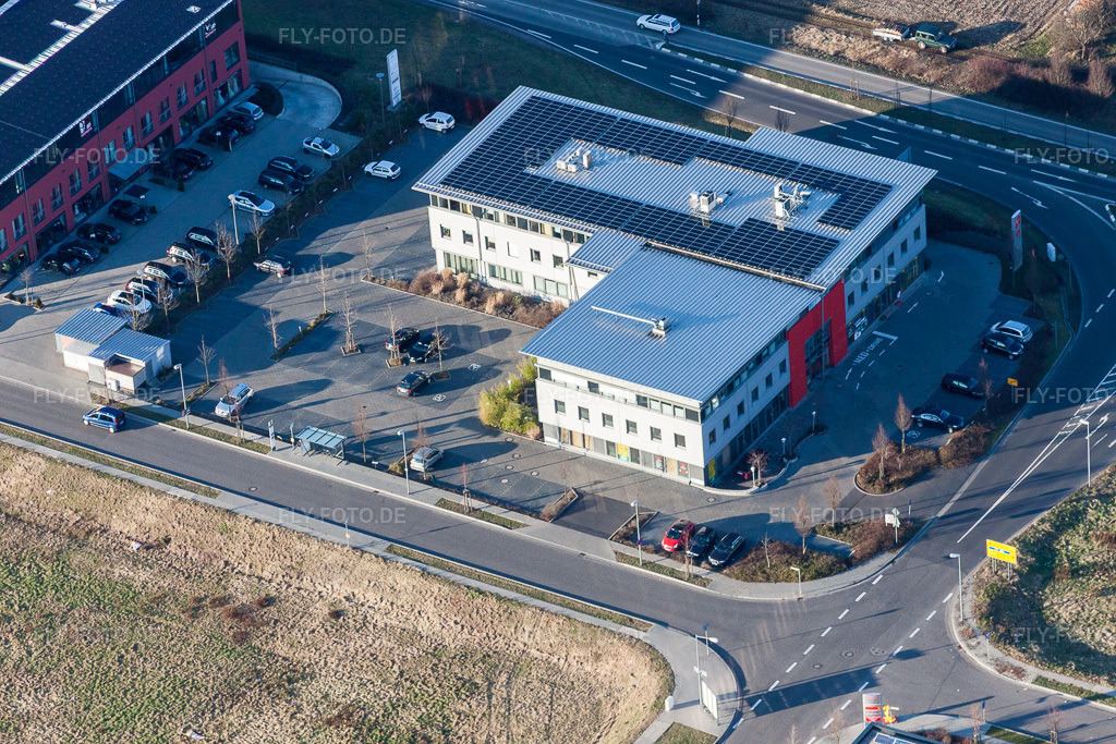 Luftbild: Gesundheitszentrum und Ärztehaus MedZEN in der Pfalz im Ortsteil Queichheim in Landau im Bundesland Rheinland-Pfalz in Deutschland. Foto: IMG_37165.jpg vom 22.01.2011 durch Werner Riehm/FLY-FOTO.de