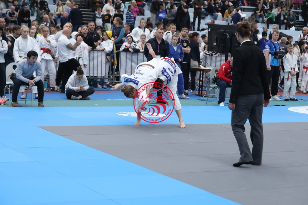 1J7A2651 | Fotos vom Adler Cup - Pictures from Adler Cup

Hier findet Ihr alle Eindrücke und großen Momente der Adler Cup Wochenenden. Here you will find all impressions and great moments of the Adler Cup weekends. - Realisiert mit Pictrs.com