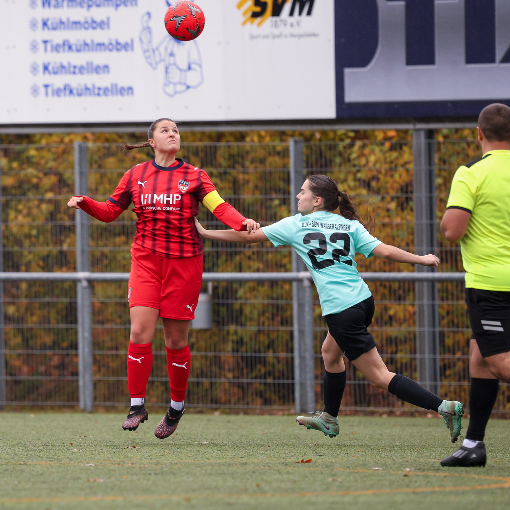 FCHWAS_251102_4688 | 1.FC Heidenheim 1846 II vs. SGM DJK-SV Wasseralfingen/Neuler, Fußball, Frauen, Bezirksliga, 2025/2026, 8. Spieltag, 02.11.2025 in Mergelstetten (Foto: Michael Bulling) - Realisiert mit Pictrs.com