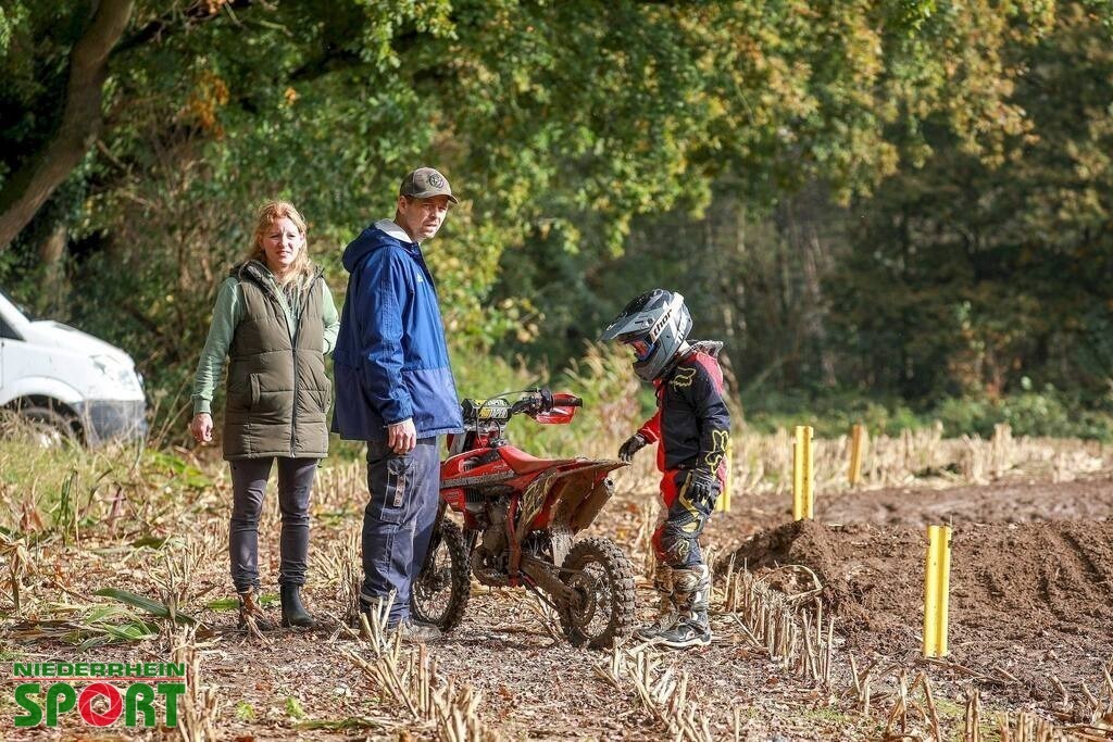 OpenTrack2024_Kinder_02 | Bildergalerie von Sport-Ereignissen aber auch von weiteren spannenden Dingen - nicht nur vom Niederrhein. In Anlehnung an den bekannten Spruch von Hanns Dieter Hüsch heißt das Motto: "Niederrhein ist überall".  - Realisiert mit Pictrs.com