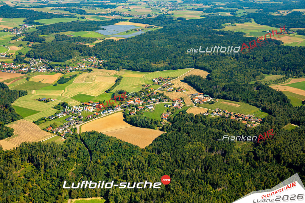 Das Luftbild zeigt : Hösacker Weng - Die Luftaufnahme wurde 2023 vom UL-Flugzeug aus erstellt ( keine Drohne ) - Hochauflösende Luftaufnahme - Für grossformatige Ausdrucke geeignet. Die Geschenkidee !Mit Lizenz und Bildrechte bestellbar