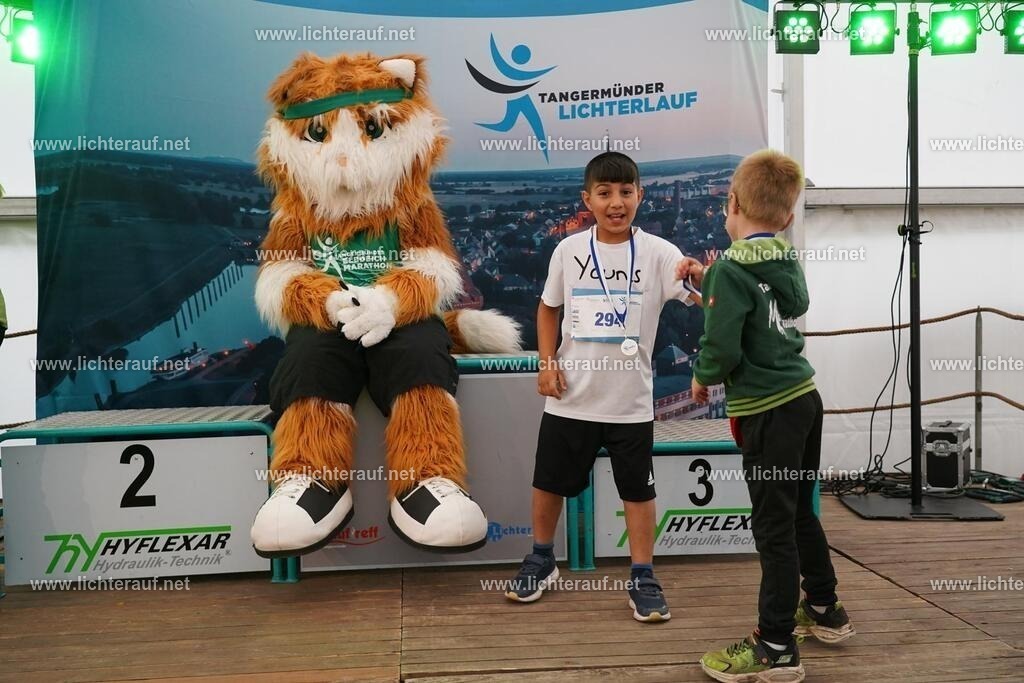 DSC05130 | Lichterlauf  - Realisiert mit Pictrs.com