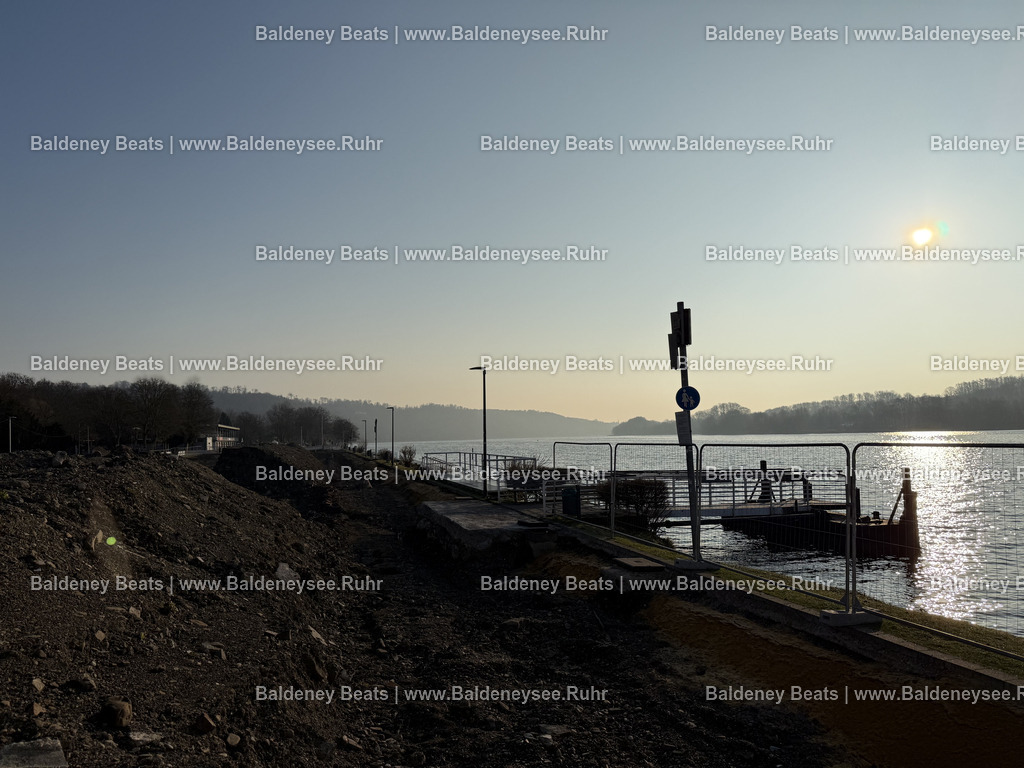 Bautagebuch - Regattatribüne Baldeneysee | Alle Nutzungsrechte vorbehalten. Jede Nutzung des Bildes bedarf einer gültigen Lizenz. Der Urheber- und Quellenhinweis „Foto: Cesar von Meissen / Baldeneysee.Ruhr“ ist bei jeder Veröffentlichung direkt am Bild anzubringen. Eine Weitergabe, Unterlizenzierung oder Weiterveräußerung an Dritte ist unzulässig. - Realisiert mit Pictrs.com