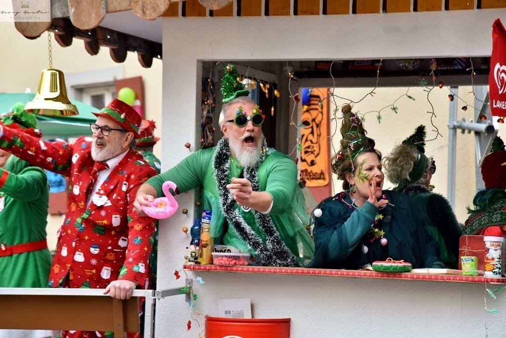 FasMontag _24-076-RA | Fotoblog Schwarzwald, Foto Blog Wiesental, Pfaffenberg, Winterzauber, Zeller Bergland, Zell im Wiesental, Fotoblog Wiesental, Landschaftsfotos, Bilder Wiesental, Natur, Naturbilder, Fastnacht, Zeller Fastnacht, Zeller Fasnacht, Zeller Bergland, Belchen, - Realisiert mit Pictrs.com