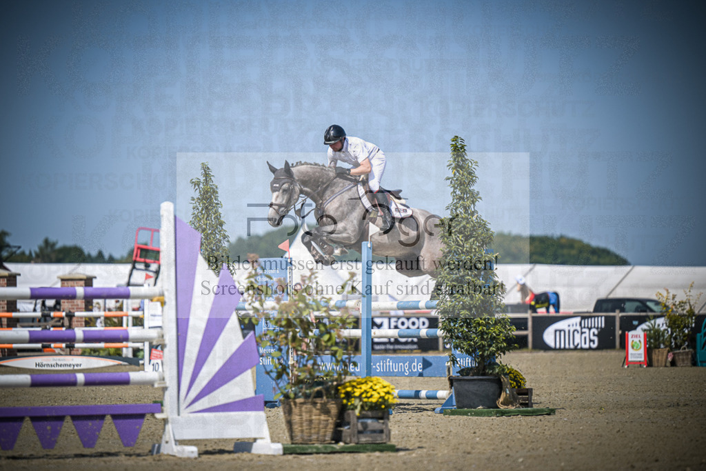 DOS_1225 | Entdecke hochwertige Reitturnierfotos von Foto Oger. Professionell, emotional und authentisch – jetzt Lieblingsmomente im Shop bestellen.Deutschlandweite Turnierfotografie. - Realisiert mit Pictrs.com