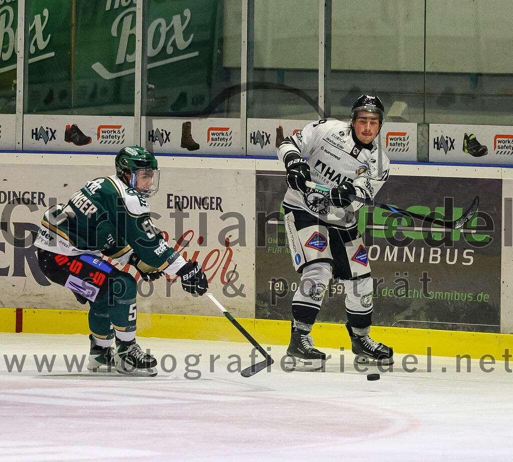 2025-11-25_145_TSV_Erding_gegen_EHF_Passau_Black_Hawks | Erding, Deutschland, 25.11.2025:Eishockey, Oberliga Süd 2025 / 2026, 20. Spieltag, TSV Erding gegen EHF Passau Black Hawks, Endergebnis: 2:3 n.V.Paul Pfenninger (Erding Gladiators, #58)Foto: Christian Riedel / fotografie-riedel.net