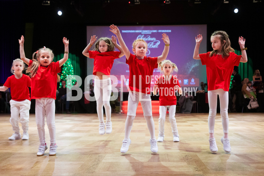 EM Showdance | Ettlingen - 20.12.2025: EM Showdance in Ettlingen (Schlossgartenhalle), Germany. Photo by: BobNL design &amp; photography - Realisiert mit Pictrs.com