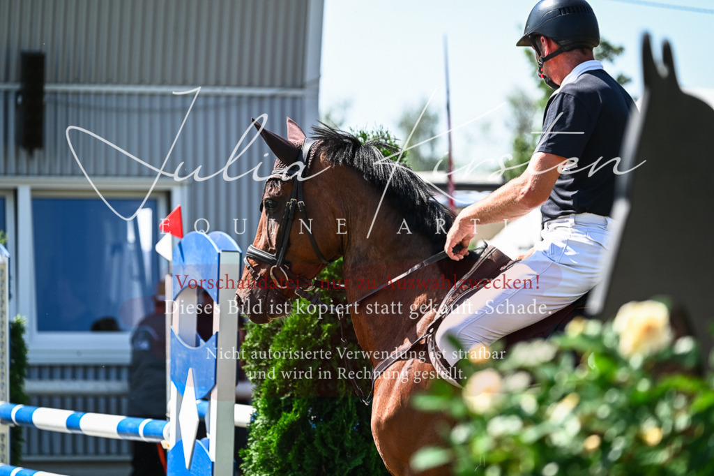 DSC_1283 | Pferde- und Turnierfotografie in Westsachsen. Pferdeportraits, Auftragszeichnungen und intuitive Kunst.