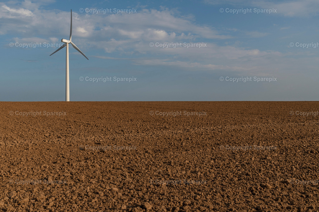 CAR_Agri_plowed18 | Camera height 1,30m - light 5/30° - Realisiert mit Pictrs.com