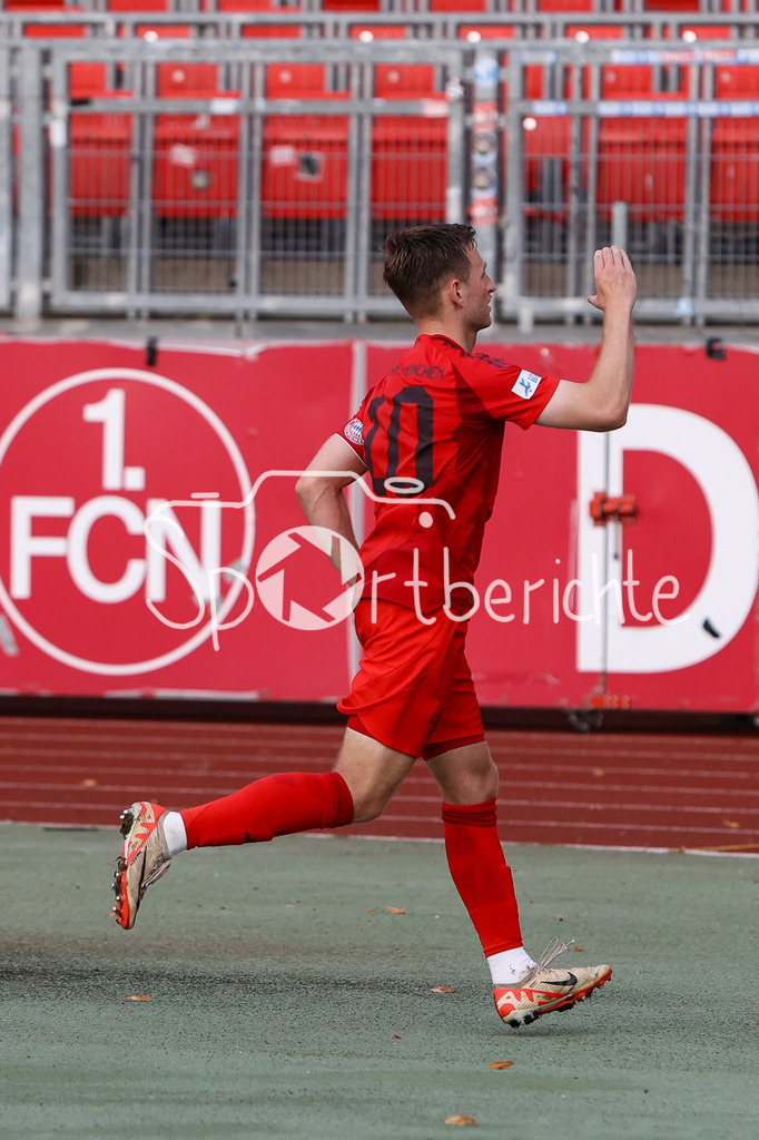 1. FC Nürnberg II - FC Bayern Amateure | Jubel nach dem Treffer zum 1-2 durch Timo Kern (FCB #10) / Treffer / Freude / Torschuezte