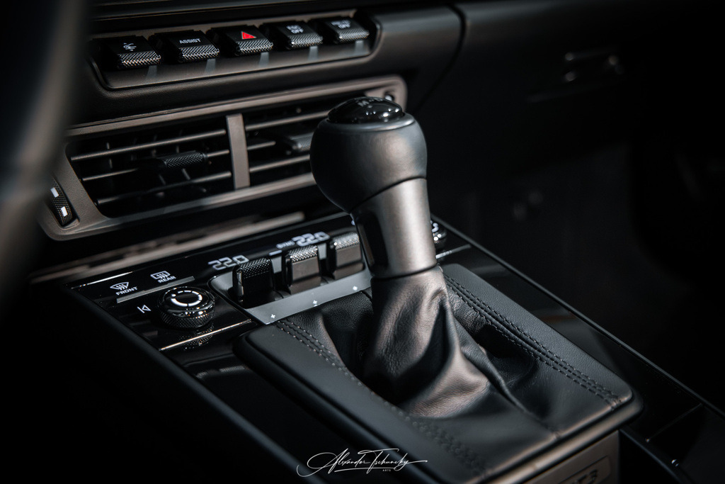 911 GT3 Touring Arlogrünmetallic | Entdecken Sie die faszinierende Welt von Alexander Tschuncky Arts: Kreative Fotografie, atemberaubende Automobilkunst und hochwertiger Bilderdruck. Lassen Sie sich inspirieren! - Realisiert mit Pictrs.com