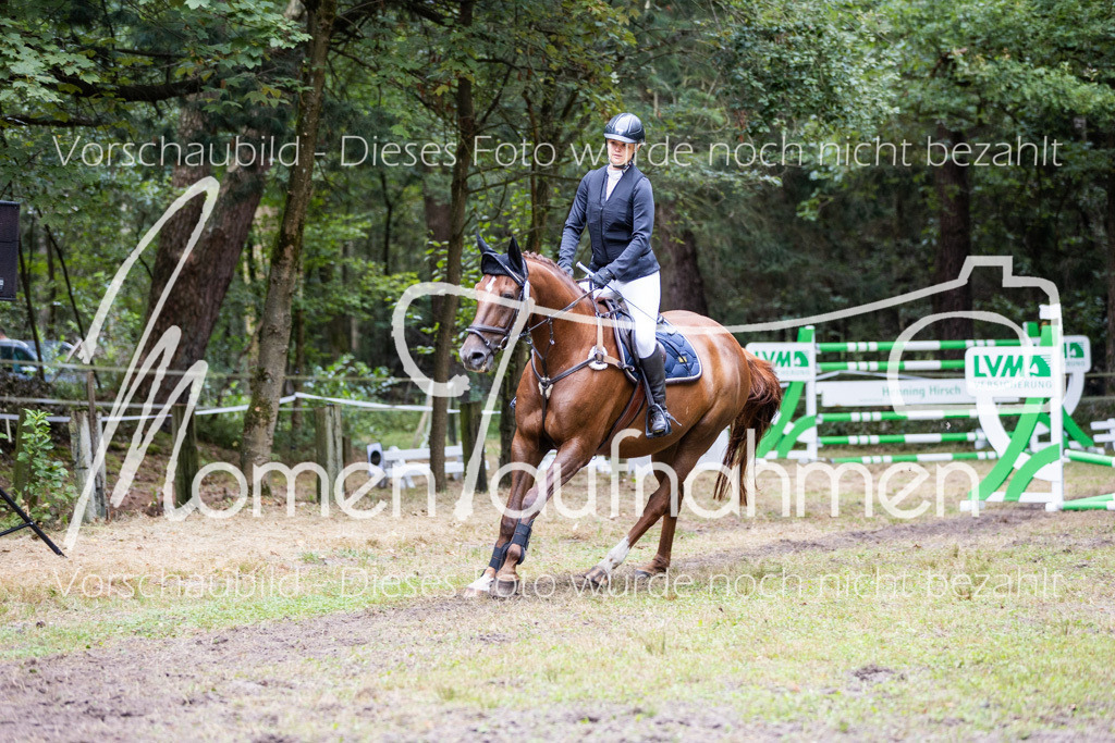 HB-Springreiter-047 | MomenTaufnahmen Pferdesportfotos