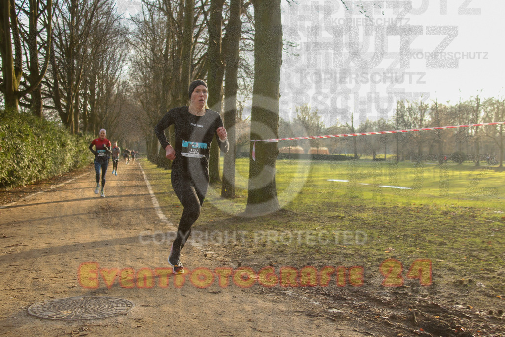 241231_1014_EV4_3512 | Sportfotografie im Rhein-Sieg Kreis, Köln, Bonn, NRW, Rheinland Pfalz, Hessen, etc. Unser Tätigkeitsfeld umfasst den Laufsport vom Volkslauf über den Marathon, Duathlon, Triathon bis zum Ultralauf wie Kölnpfad Ultra oder Schindertrail.