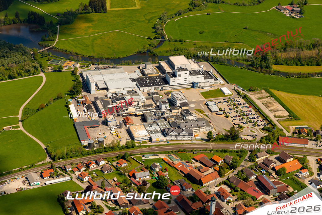 Das Luftbild zeigt : Gewerbegebiet Biessenhofen - Die Luftaufnahme wurde 2024 vom UL-Flugzeug aus erstellt ( keine Drohne ) - Hochauflösende Luftaufnahme - Für grossformatige Ausdrucke geeignet. Die Geschenkidee !Mit Lizenz und Bildrechte bestellbar