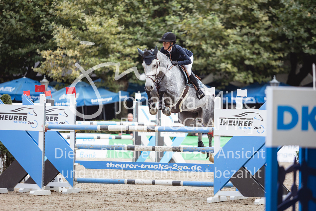 240915_OWLCh_Youngster6y-519 | Deine schönsten Turniermomente als professionelle Fotos! Entdecke hochwertige Pferdesport-Fotografie im Online-Shop. Jetzt Fotos finden & bestellen!
