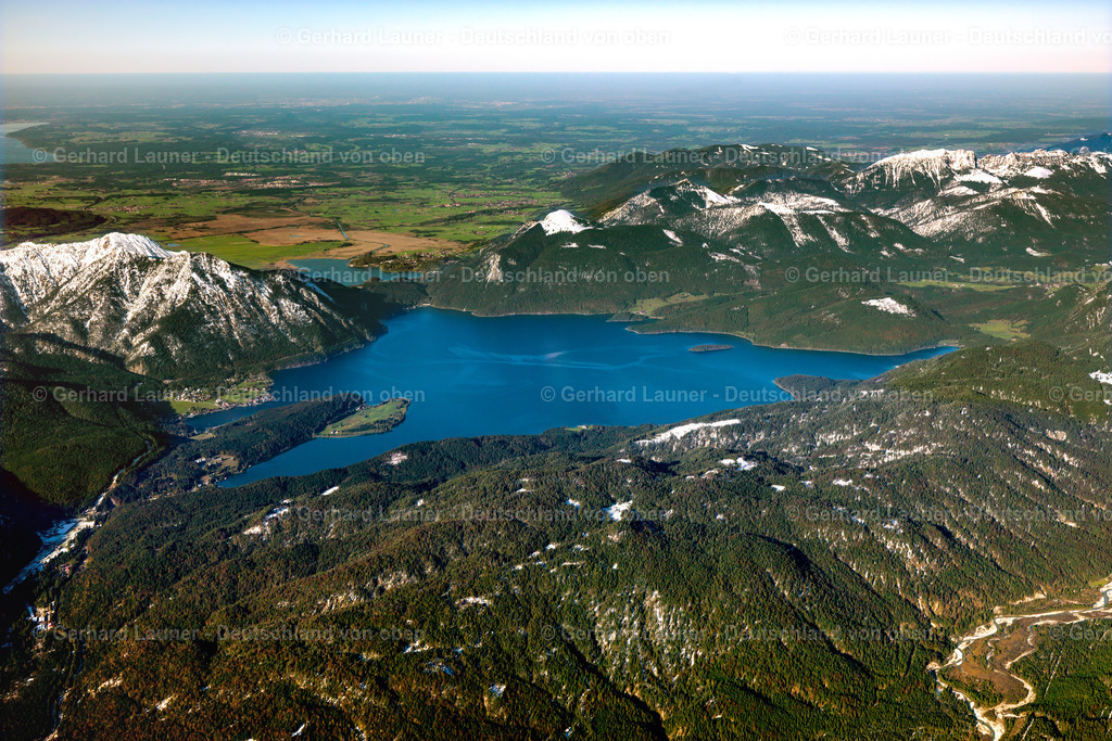 2991228 | Blick über den Walchen- und Kochelsee in Richtung München