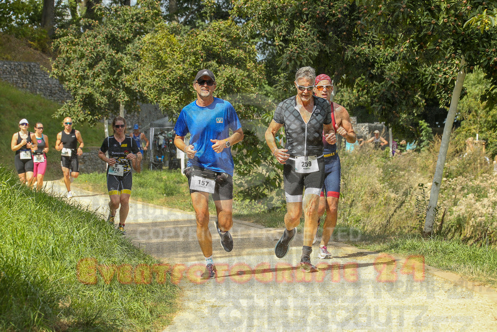 250824_1328_EX1_2517 | Sportfotografie im Rhein-Sieg Kreis, Köln, Bonn, NRW, Rheinland Pfalz, Hessen, etc. Unser Tätigkeitsfeld umfasst den Laufsport vom Volkslauf über den Marathon, Duathlon, Triathon bis zum Ultralauf wie Kölnpfad Ultra oder Schindertrail.
