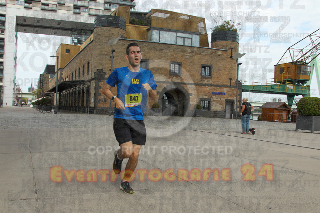 250920_1318_EV4_5205 | Sportfotografie im Rhein-Sieg Kreis, Köln, Bonn, NRW, Rheinland Pfalz, Hessen, etc. Unser Tätigkeitsfeld umfasst den Laufsport vom Volkslauf über den Marathon, Duathlon, Triathon bis zum Ultralauf wie Kölnpfad Ultra oder Schindertrail.