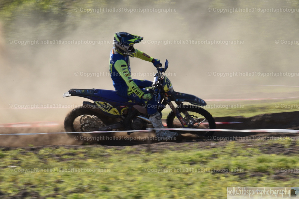 DSC_0317 | Sportfotografie , Motorsport, Motoross, Reitsport, Mointainbike, Enduro,
Landschaft , Outdoor, Eventfotografie, Landschaft, Bilder online bestellen - Realisiert mit Pictrs.com