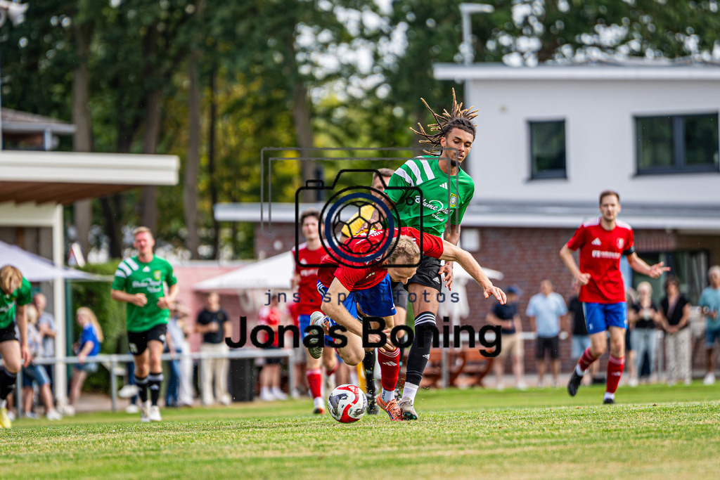 Fußball I Herren I Saison 2026-2027 I Landesliga Weser-Ems I 3. Spieltag I TV Dinklage - TuS Pewsum I 38498 | jns.sportfotos - Realisiert mit Pictrs.com