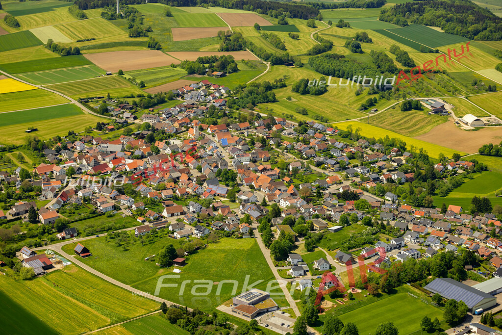 aufhausen-geislingen-an-der-steige-schraegluftbild-1969-2023 | Das Luftbild zeigt Aufhausen Geislingen an der Steige - Die Luftaufnahme wurde 2023 vom UL-Flugzeug aus erstellt ( keine Drohne ) - 
Hochauflösende Luftaufnahme - Für grossformatige Ausdrucke geeignet. Die Geschenkidee !
Mit Lizenz und Bildrechte bestellbar