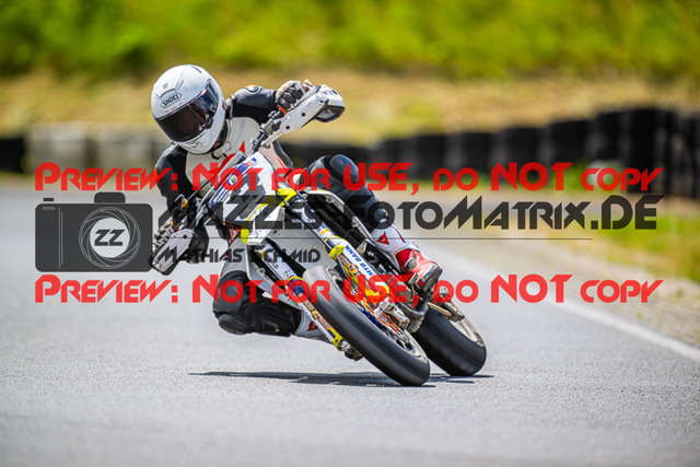 MaZZes_FotoMatrix_220528_1056 | Fotograf Mathias Schmid
Sportfotograf,
Eventfotograf,
Hochzeitsfotograf,
Portraitfotograf