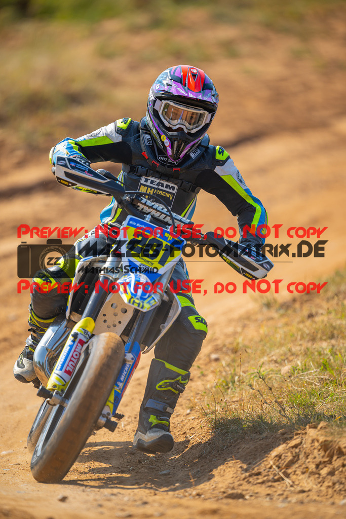 MaZZes-Fotomatrix-20260815-605106 | ROOKIES