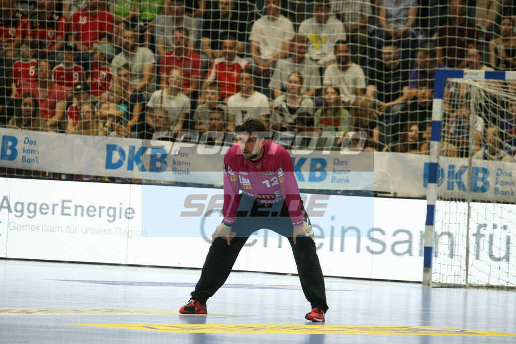 VFL Gummersbach -  FrischAuf Göppingen | Danierl Rebmann (lila Trikot)  - © Sportfoto-Sale (MK) - Realisiert mit Pictrs.com