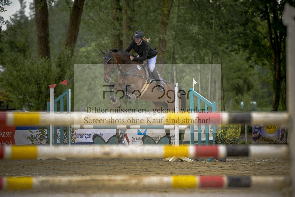 20240505-DOS_8239 | Entdecke hochwertige Reitturnierfotos von Foto Oger. Professionell, emotional und authentisch – jetzt Lieblingsmomente im Shop bestellen.Deutschlandweite Turnierfotografie. - Realisiert mit Pictrs.com