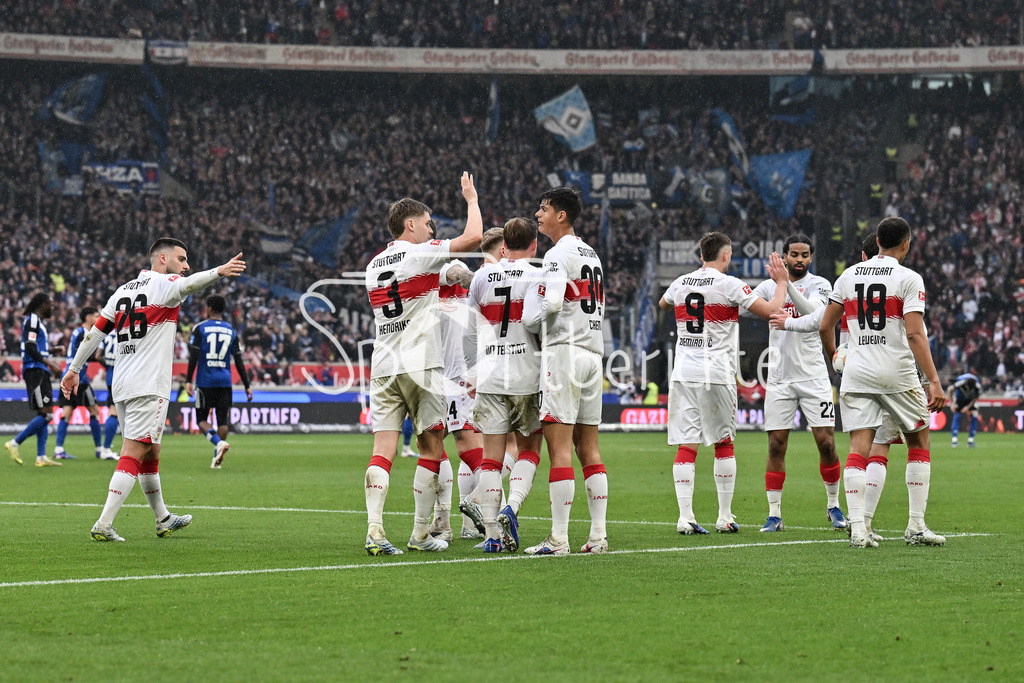 VfB Stuttgart - Hamburger SV | STUTTGART, GERMANY - 12. APRIL: Stuttgart celebrating the goal to makes 2-0 - Chris FÜHRICH (VfB Stuttgart 10) - Tor / Torschuetze / Freude / Happy during the Bundesliga Match between VfB Stuttgart vs. Hamburger SV on Matchday 29 at MHP Arena / DFL REGULATIONS PROHIBIT ANY USE OF PHOTOGRAPHS AS IMAGE SEQUENCES AND/OR QUASI-VIDEO