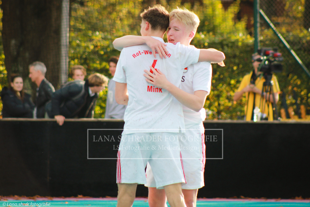 DM22 HALBFINALE RWK-HTCU 22.10.22-56 | lanaschraderfotografie - Realisiert mit Pictrs.com