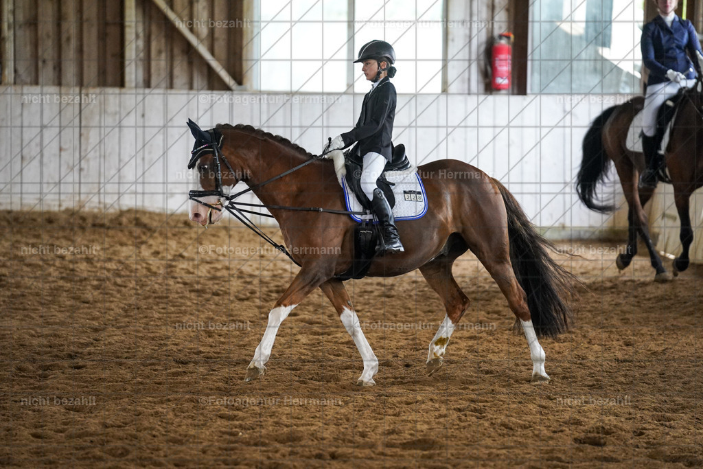 20230518-FAH04022 | Frühjahrsturnier, landberg am Lech, 2023, Reitclub Landsberg, Turnierbilder, Fotos Turnier Landsberg, Fotoagentur Herrmann, Turnierfotografen Bayern, reitsport Fotograf, Pferde Fotograf