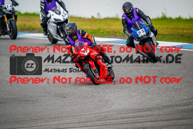 MaZZes_FotoMatrix_240701_6007705_4213 | INST