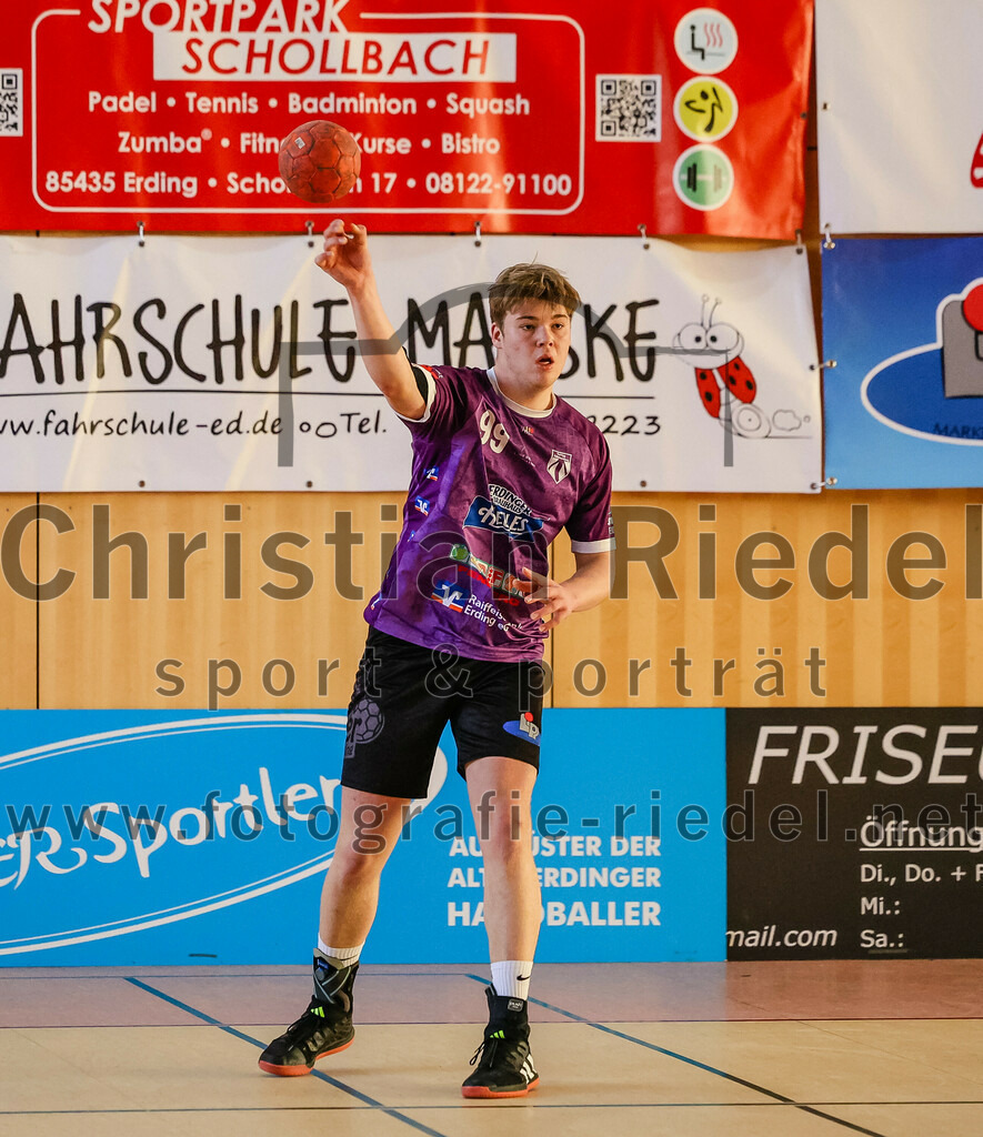 2024-01-28_052_SpVgg_Altenerding_II_gegen_HSG_Schwab-kirchen | Erding, Deutschland, 28.01.2024:
Handball, Bezirksklasse Männer Staffel Süd West 2023 / 2024, 9. Spieltag, SpVgg Altenerding gegen HSG Schwab/kirchen, Endergebnis: 30:24

Yannis Bartsch (SpVgg Altenerding, #99)

Foto: Christian Riedel / fotografie-riedel.net