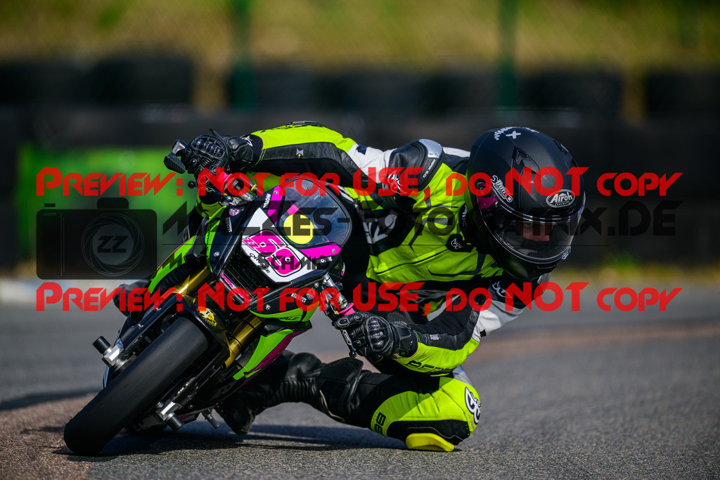 MaZZes_Fotomatrix_20250405_6007705_0107 | Fotograf Mathias Schmid
Sportfotograf,
Eventfotograf,
Hochzeitsfotograf,
Portraitfotograf