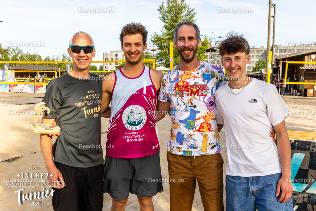 2024-00099961-Vater-Sohn-Turnier-2 | 09.05.2024; Berlin Foto: Gerold Rebsch - www.beachpics.de