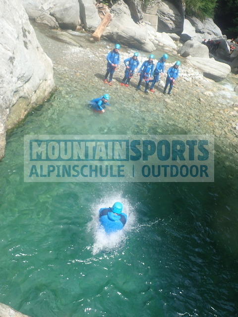 P1030152 | Bestelle die Bilder deines Berg- oder Wasser-Abenteuers mit Mountain Sports bequem von zu Hause aus direkt über unseren Online Fotoshop von pictrs.com. - Realisiert mit Pictrs.com