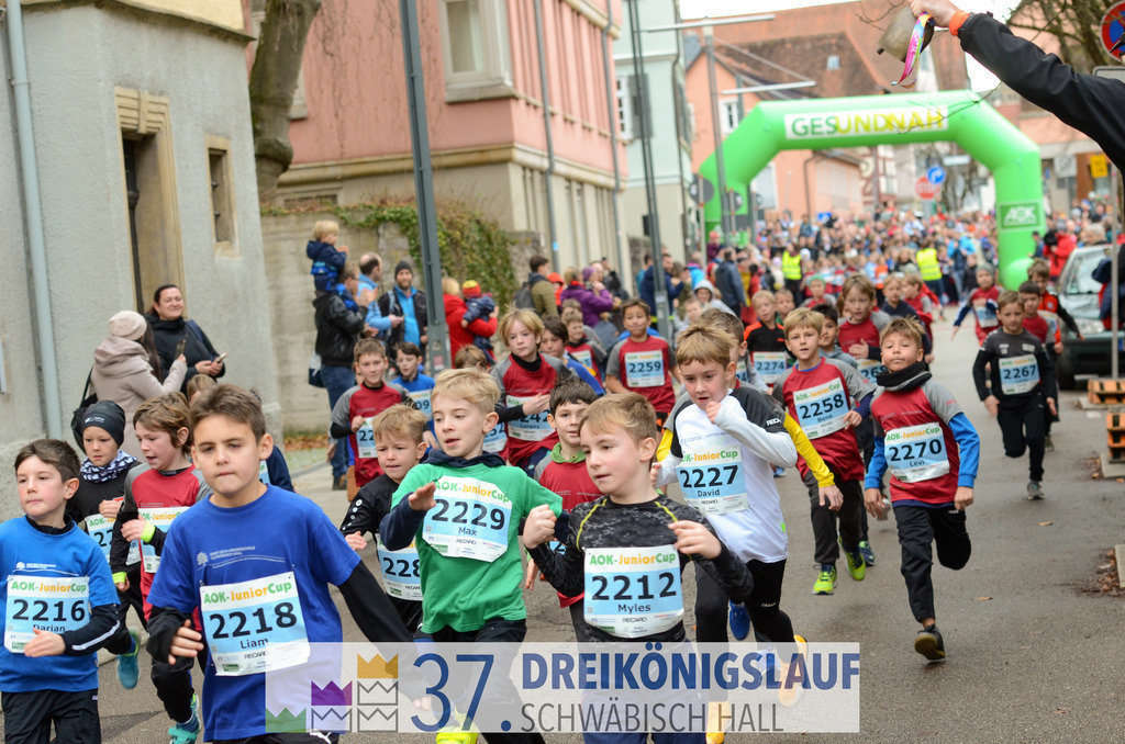 AOK JuniorCup 400m | 3Koenigslauf 2023 - Realisiert mit Pictrs.com