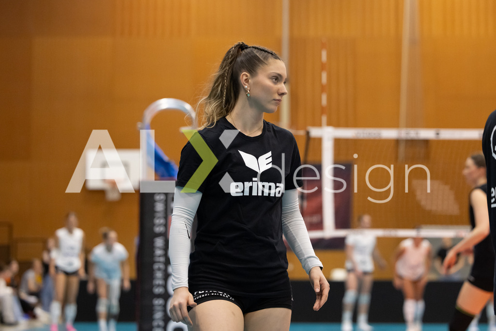 Volleyball I Frauen I Saison 2025-2026 I Volleyball NLA | Women I  Playoffs Finals 1/5 I viteos NUC - VC Kanti Schaffhausen I 06.04.2026 | 17 Leana Zuvic (CH) (VC Kanti Schaffhausen) - Aussen - Realisiert mit Pictrs.com