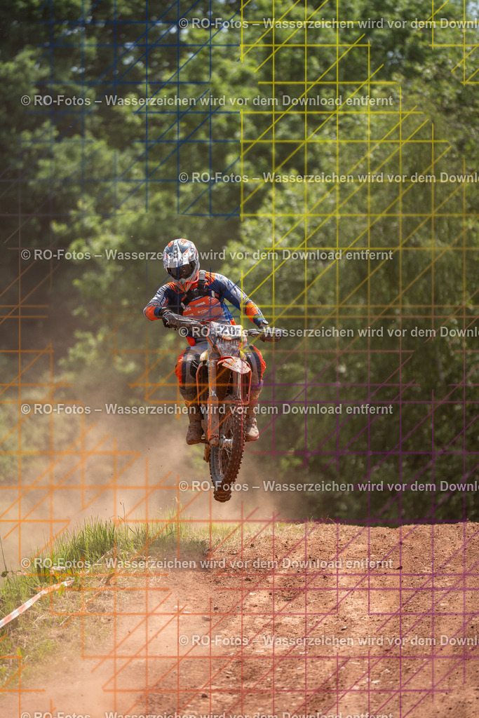 Wolfshausen 5 Lauf -217 | Sportfotografie von RO-Fotos: Motorsport, Motocross, Enduro, Laufveranstaltungen und Triathlon. Professionelle Fotos von Sportlern und Events. - Realisiert mit Pictrs.com